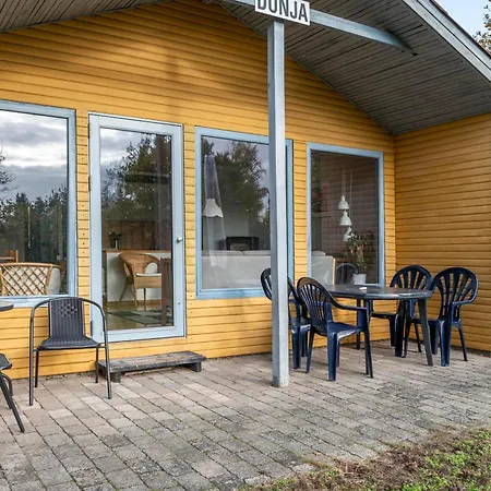 Дом отдыха Charming Close To And Beautiful Beaches *