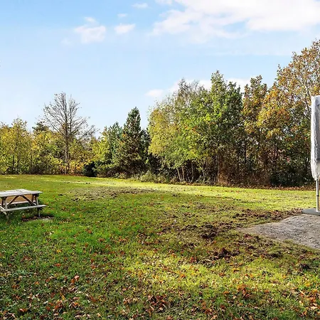 Дом отдыха Charming Close To And Beautiful Beaches *