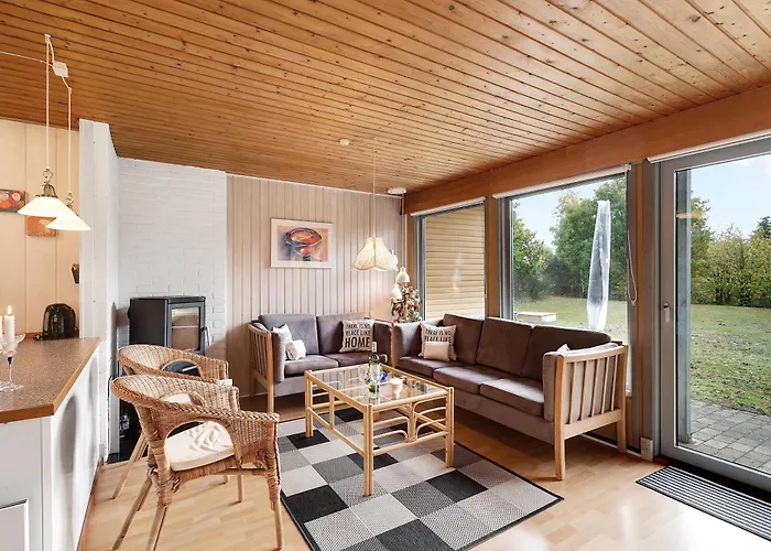 Charming Close To And Beautiful Beaches